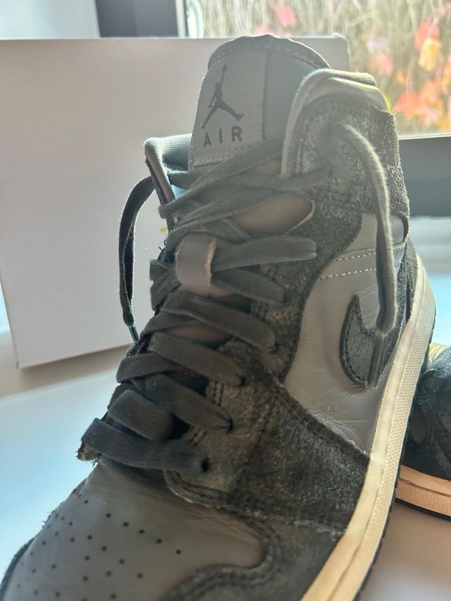 Jordan 1 Grises (Poco Usadas)