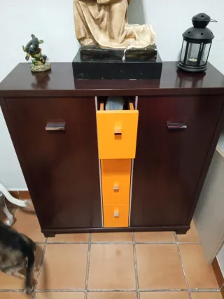 Zapatero Marrón y Naranja