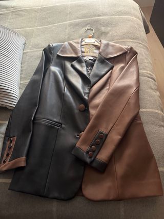 Americana Udoit Piel Nueva