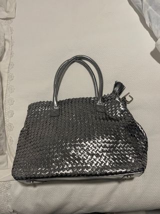 Bolso Pons Quintana Piel trenzada. Gris Metálico