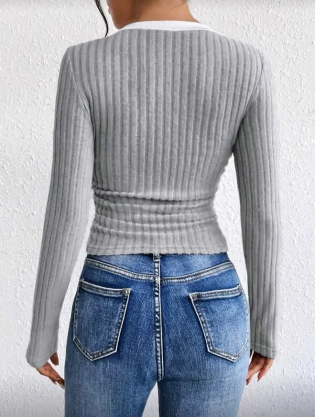 Camiseta gris manga larga ajustada talla XS