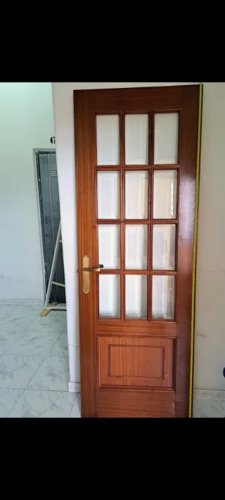 Puertas de madera con cristales