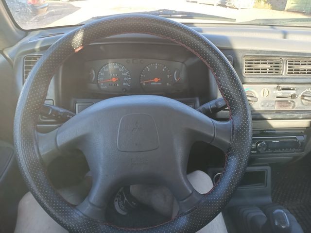 Mitsubishi L 200 2004