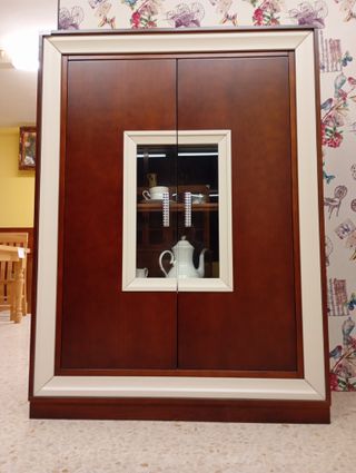 Vitrina vajillero en colorCerezo 2 Puertas Cristal