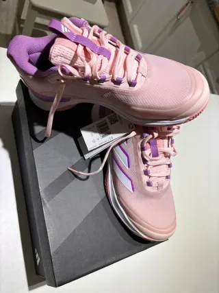 Zapatillas pádel Adidas Avacourt Rosa. Talla 38