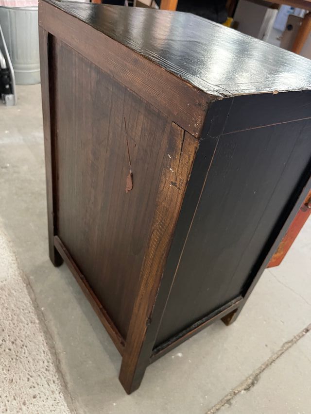 Tavolino decorativo in stile orientale