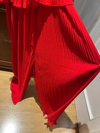 Mono rojo gasa talla M