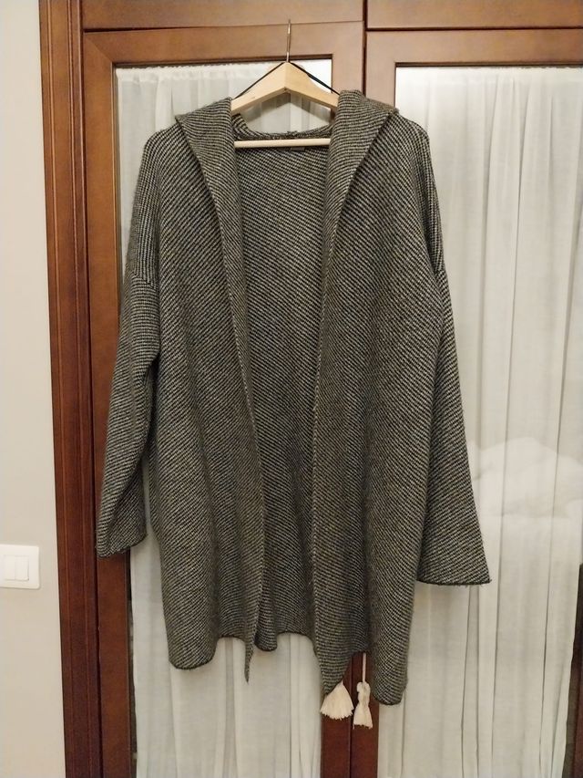 Abrigo con capucha Primark