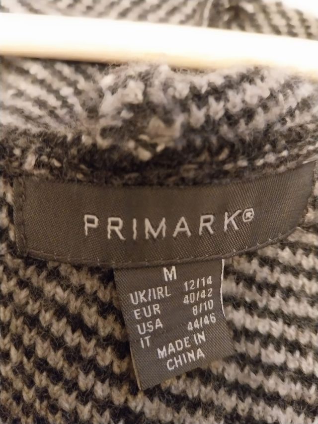 Abrigo con capucha Primark