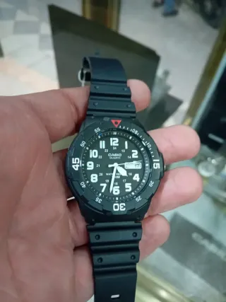 CASIO DEPORTIVO CALENDARIO, SUMERGIBLE A 100M,