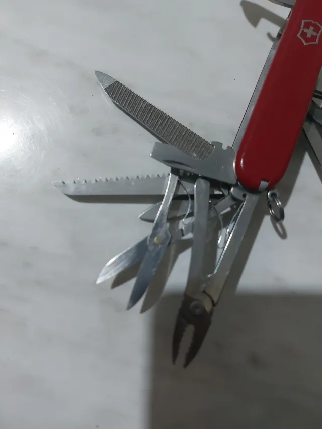 Coltellino Victorinox Rosso