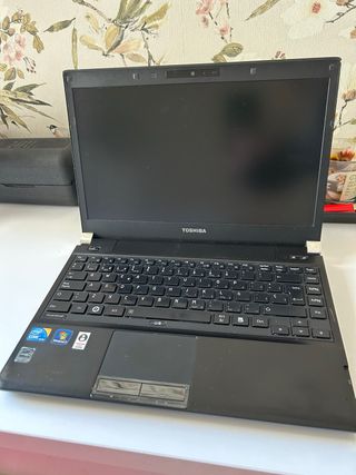 Portátil Toshiba Negro