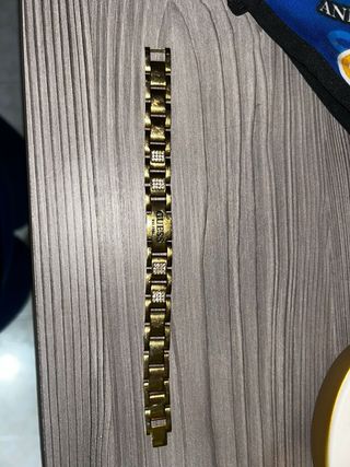Pulsera Guess Dorada con Cristales