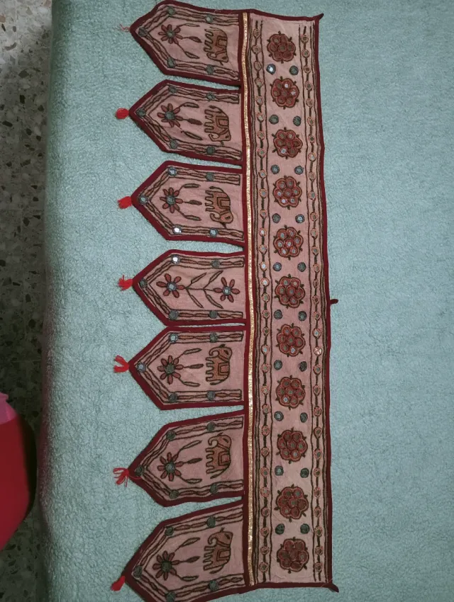 Torana hindú bordado elefantes y flores