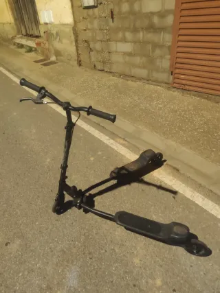 Patinete plegable negro