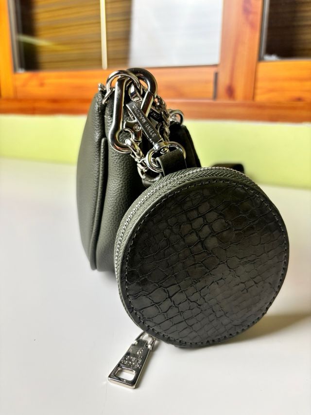 Steve Madden bandolera verde con monedero y correa