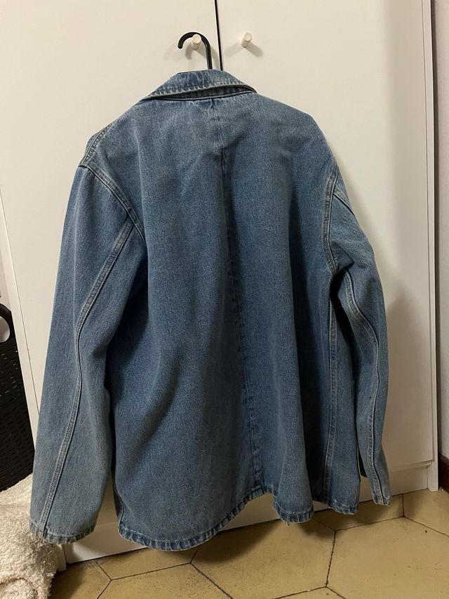 Chaqueta vaquera Zara Talla M, muy buen estado.