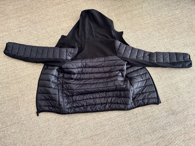 Chaqueta protest negra