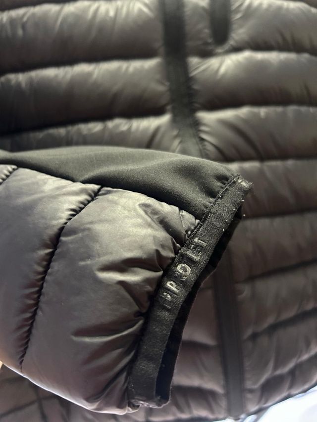 Chaqueta protest negra