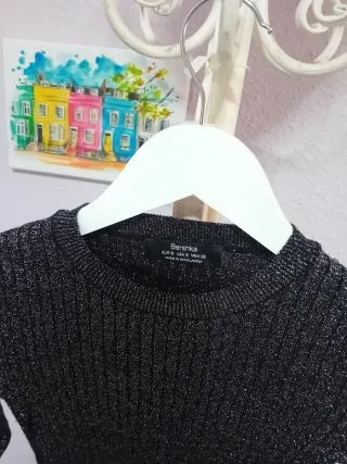 Top Bershka brillante negro talla S