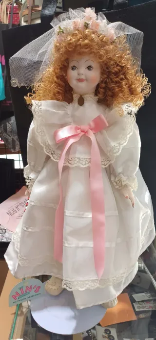 Muñeca porcelana comunión novia