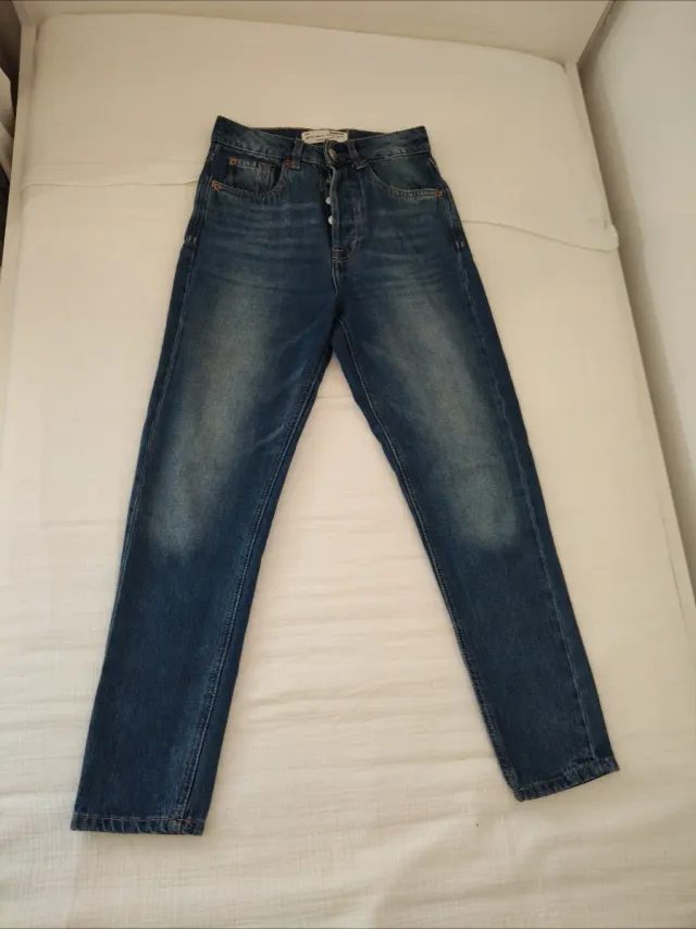 Pantalones Stradivarius negros y azules