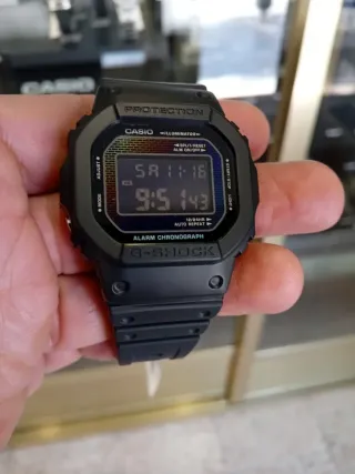 CASIO G-SHOCK DW-5600RW-1ER/ black friday