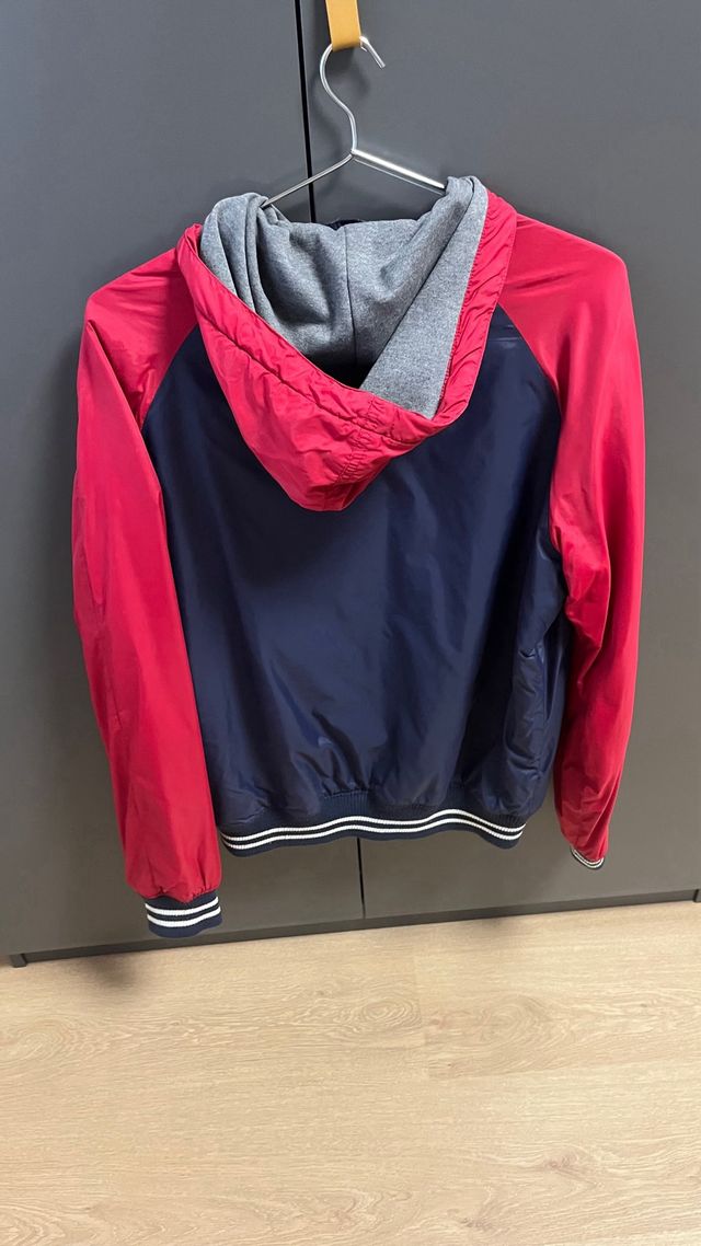Cazadora H&M Azul y Roja - Talla M