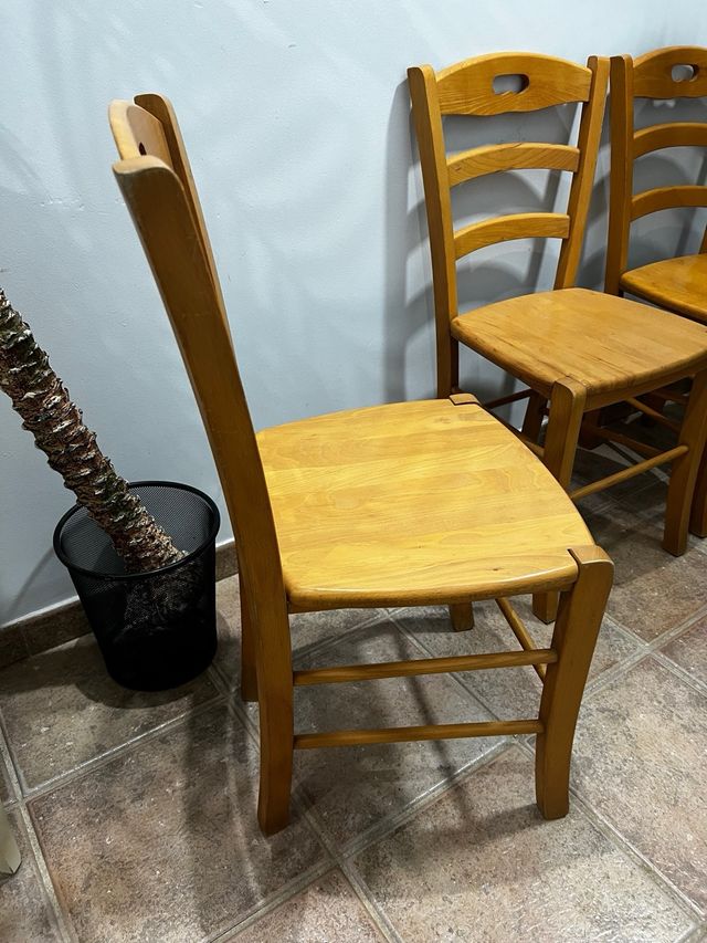 4 Sillas de Madera Maciza Pino