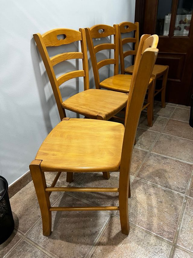 4 Sillas de Madera Maciza Pino