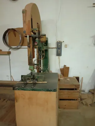 Sierra de cinta para madera