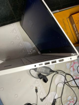 Portátil HP 14 2024