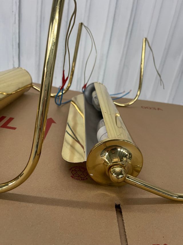 Applicazioni murali dorate