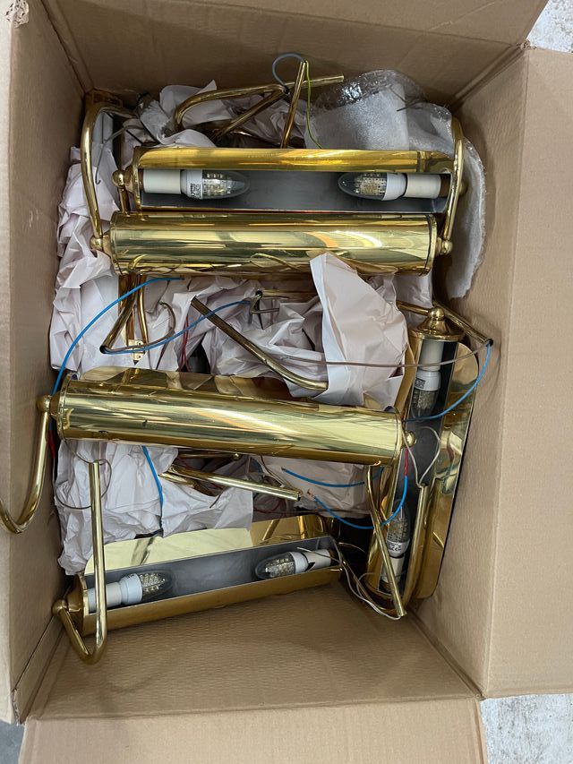 Applicazioni murali dorate