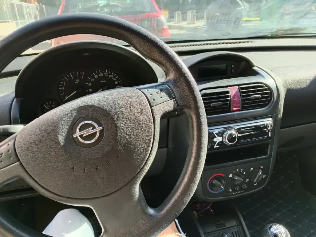 Opel Corsa  comfort 2001