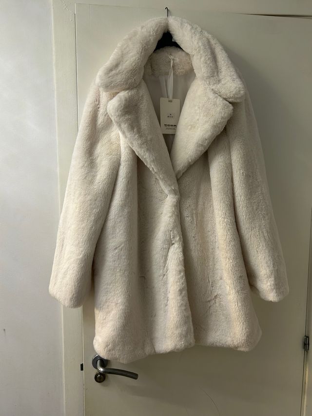 Abrigo pelo blanco talla M