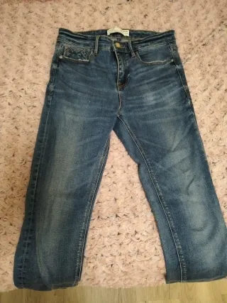 Pantalones vaqueros azules de Stradivarius