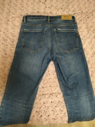 Pantalones vaqueros azules de Stradivarius