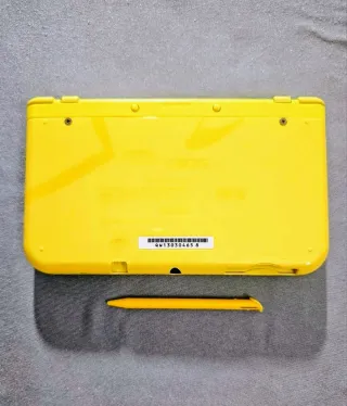 New Nintendo 3DS XL LL Pikachu Edition