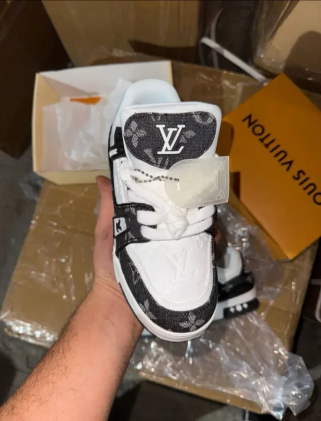 Zapatillas Louis Vuitton para niños Blancas y Negr