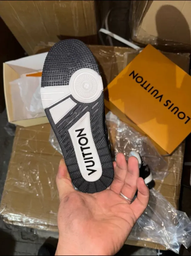 Zapatillas Louis Vuitton para niños Blancas y Negr