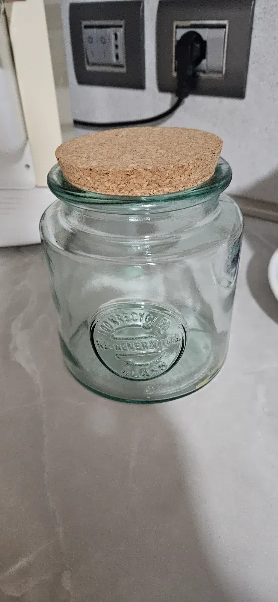 Barattolo in vetro con tappo in sughero