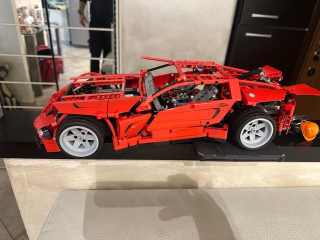 Lego Technic Auto Rossa