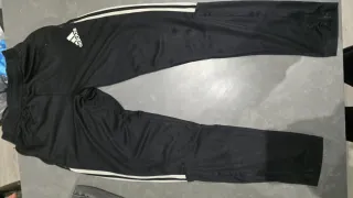 Pantalón deportivo Adidas negro