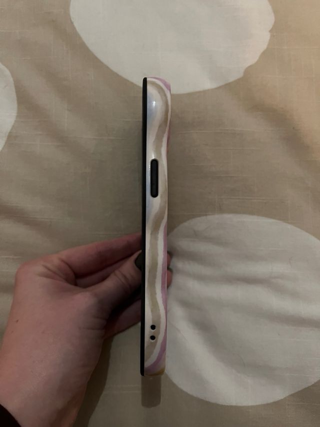 Funda iPhone 13 Rayas Multicolor