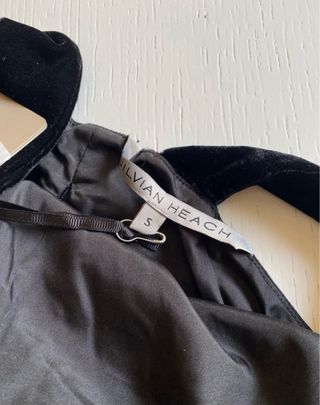 Top elegante SILVIAN HEACH nero con fiocco