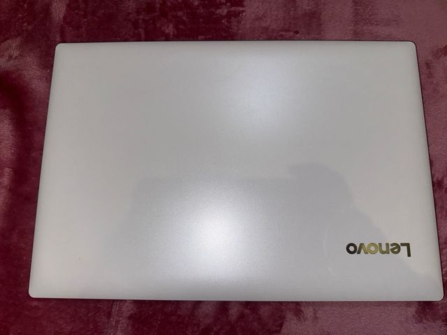 Portátil Lenovo Ideapad 320 Core i7 1TB 12GB RAM