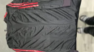 Sudadera Adidas Negra y Roja