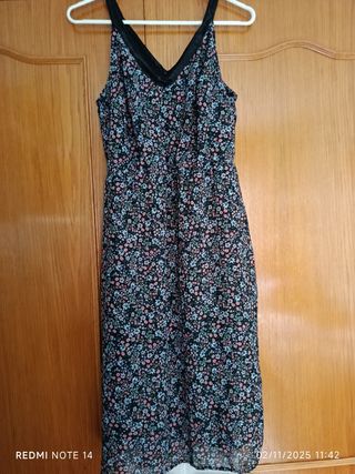 Vestido de verano floral negro