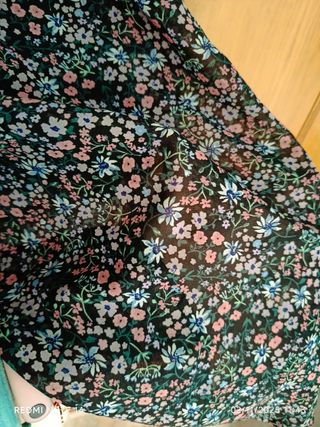 Vestido de verano floral negro